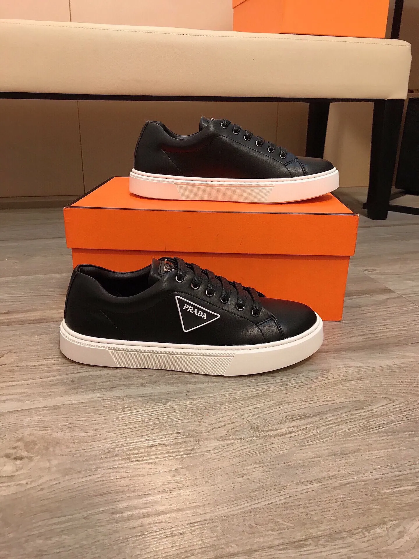 Ex-factory price 360🔥🆕Prada [Prada] latest casual and fashionable men's shoes👟hot style💥simple and elegant style, exclusive for trendy men. Unique latest brand elements👑, fashionable and generous, original imported cowhide fabric, genuine leather lining, super comfortable and wear-resistant outsole, classic model taken in kind, size: 38-44